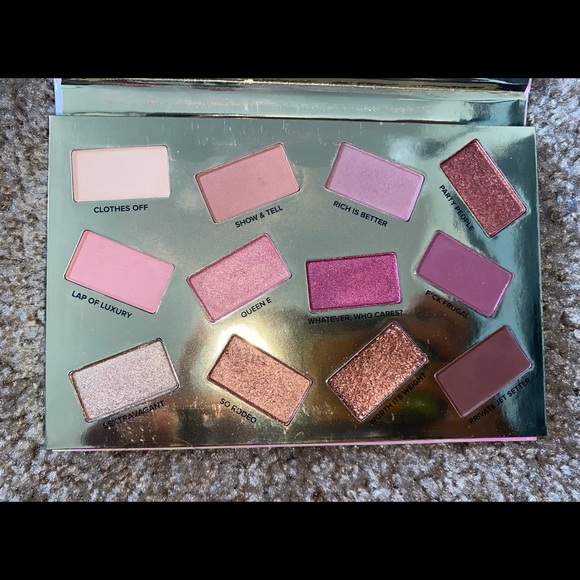 TOO FACED PRETTY MESS EYESHADOW PALLETE - Picture 2 of 2